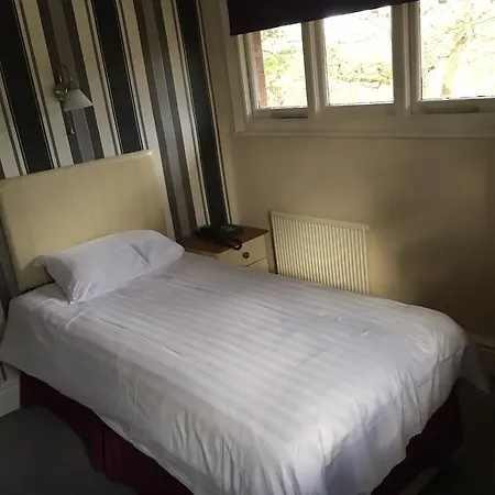 The Beeches Hotel 3*