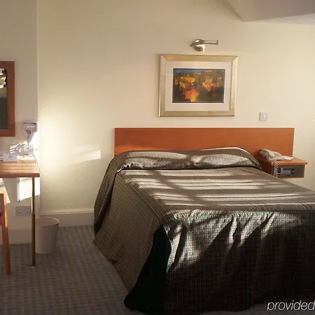 The Beeches 3* Birmingham